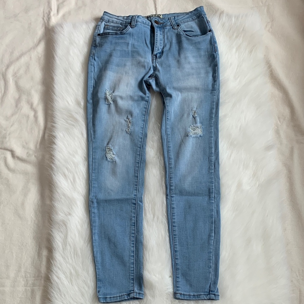Encore Jeans Women's Sky Blue Ripped Skinny Jeans